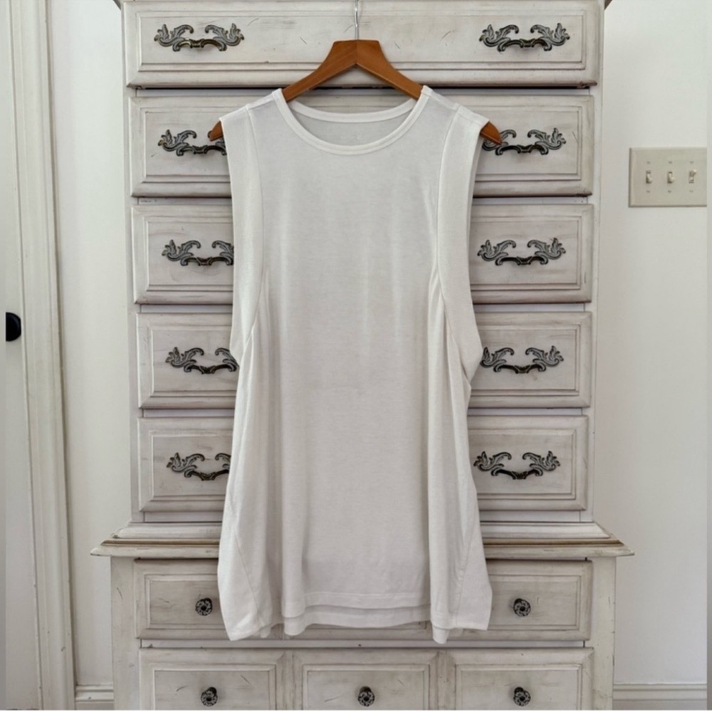Old Navy Active Cream Tank Top